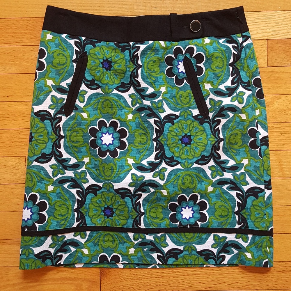 Ann Taylor Green Floral Women Short Skirt Size 8